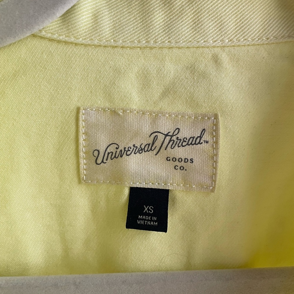 Universal Thread denim jacket - Picture 4 of 4
